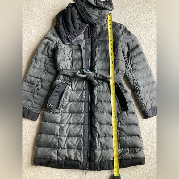 Weekend MaxMara puffer coat - Picture 14 of 15